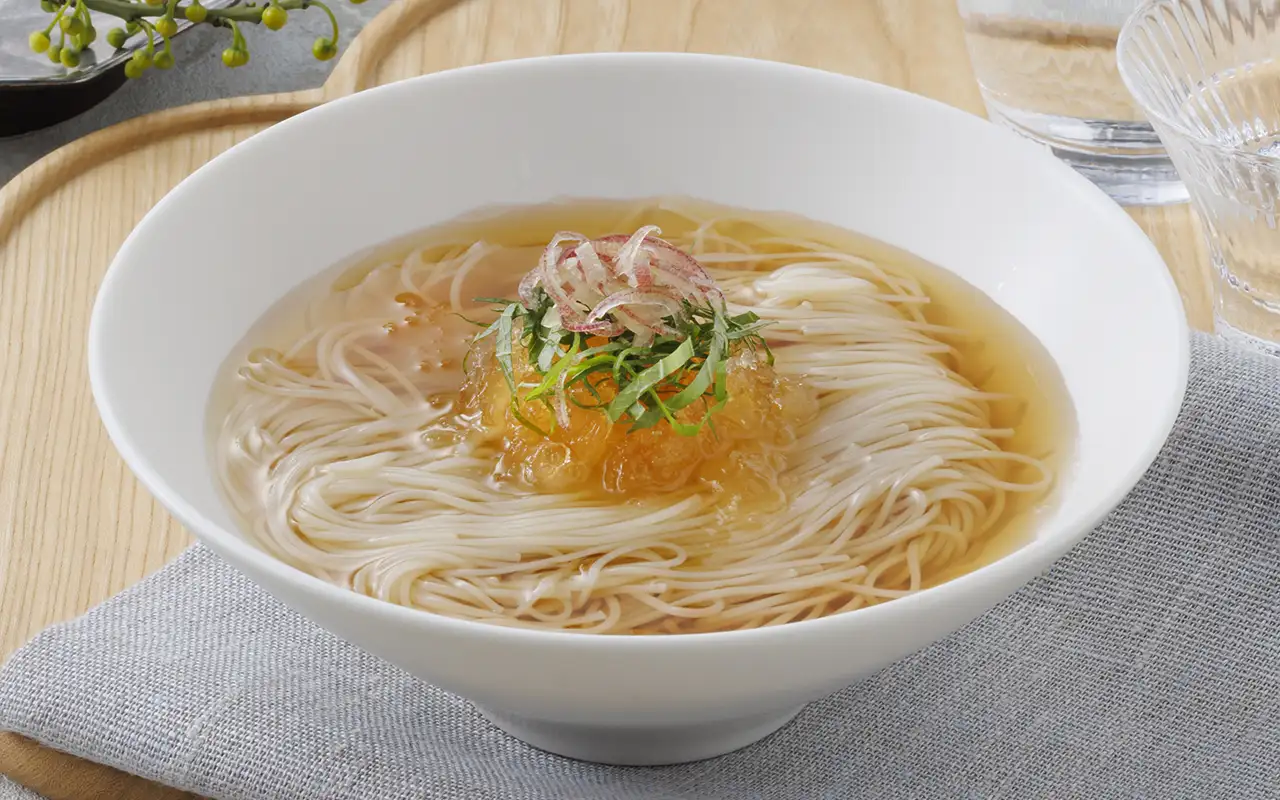 三種の節を効かせた三輪素麺